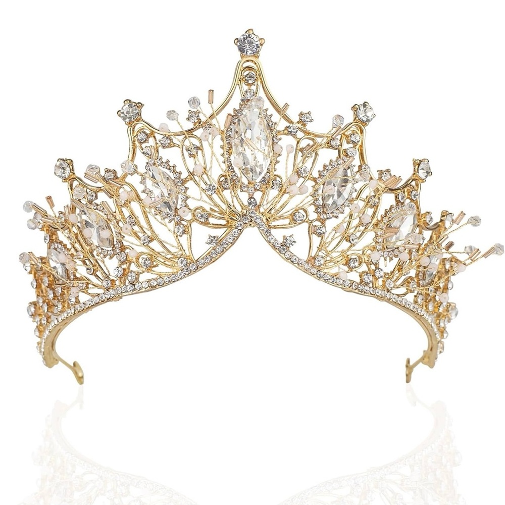 Elegant Gold Tiara with Crystal Accents